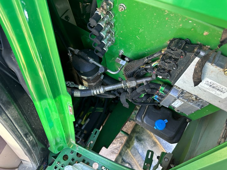 john-deere-s690-image-129