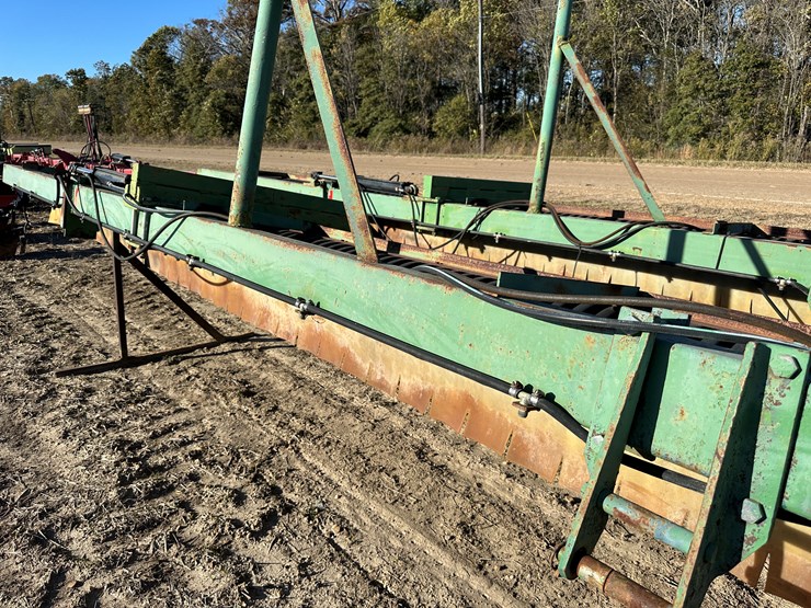 #33737-•-~22'-hooded-sprayer-image-15