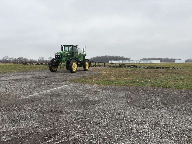 john-deere-4830-image-32