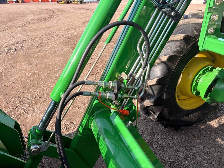 2005-john-deere-6420-image-13