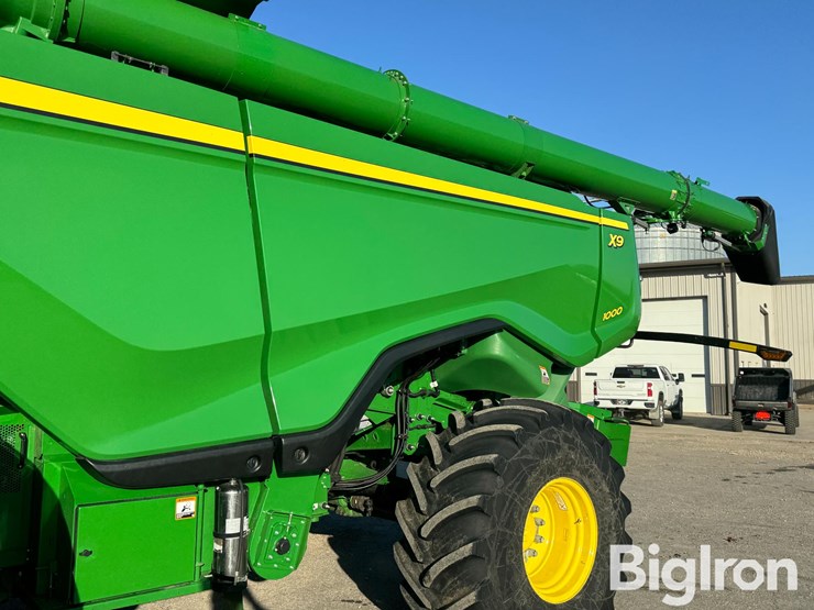 2022-john-deere-x9-1000-image-14