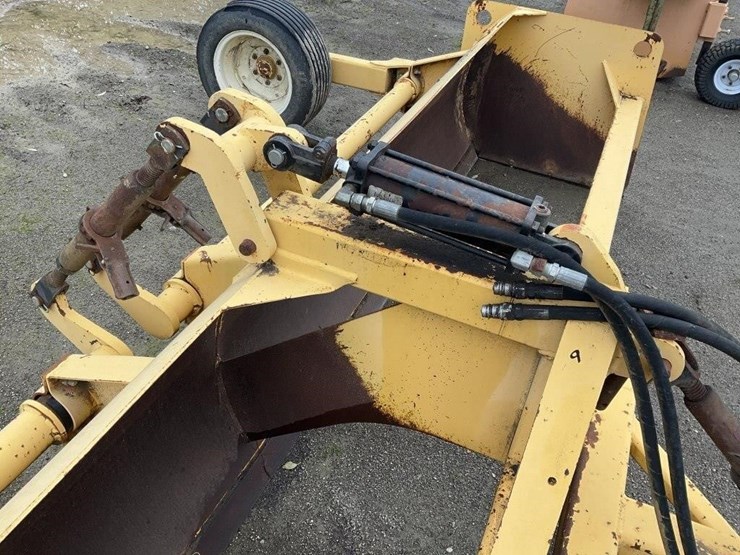 porters-14'-pull-box-scraper-image-10