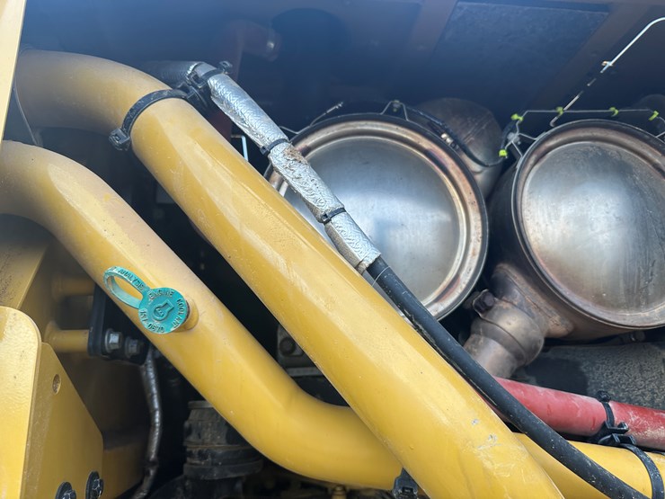 2022-caterpillar-140gc-image-70