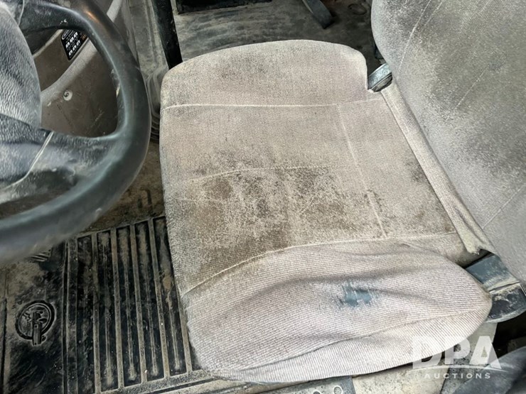 2013-freightliner-truck-(jn3436,-unit-4076)-image-47