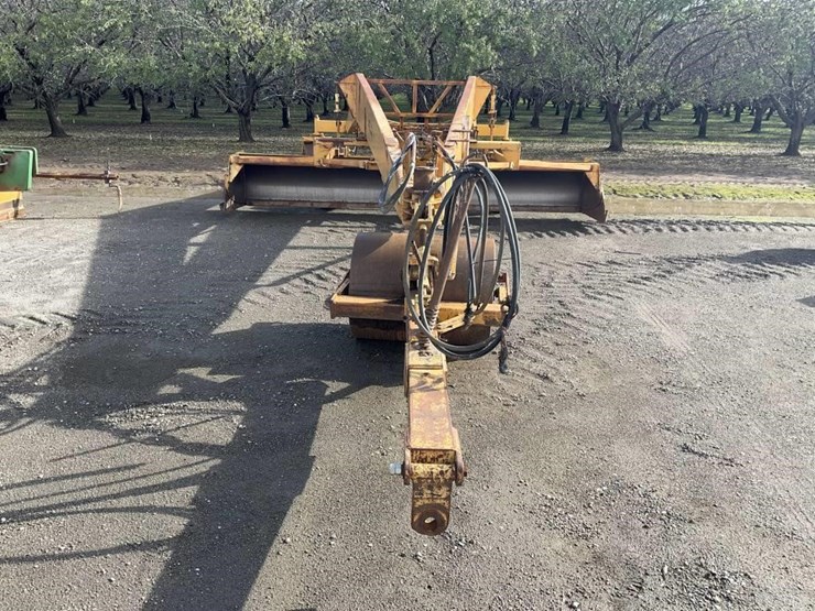 marvin-16'x30'-triplane-image-2