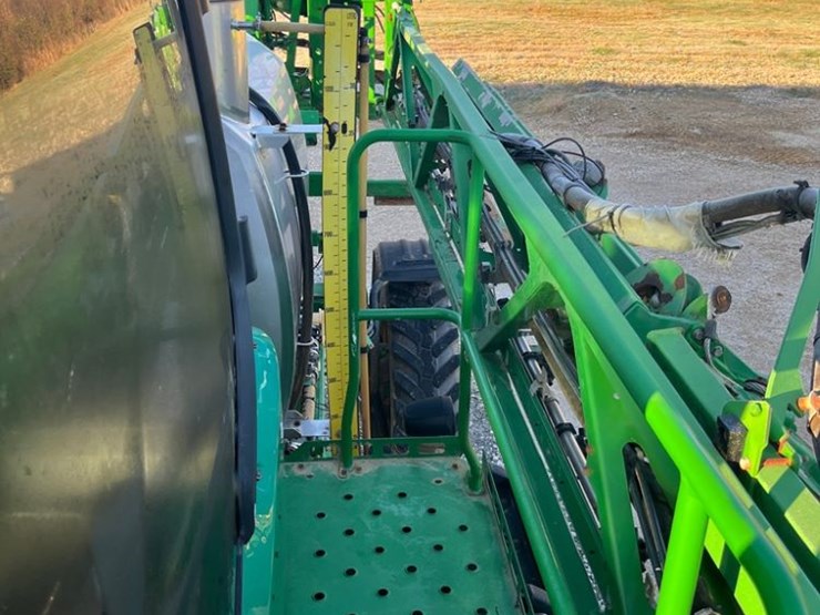 2014-john-deere-r4038-image-14