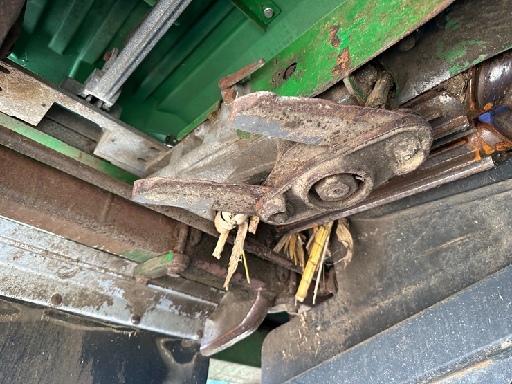 2012-john-deere-616c-image-68