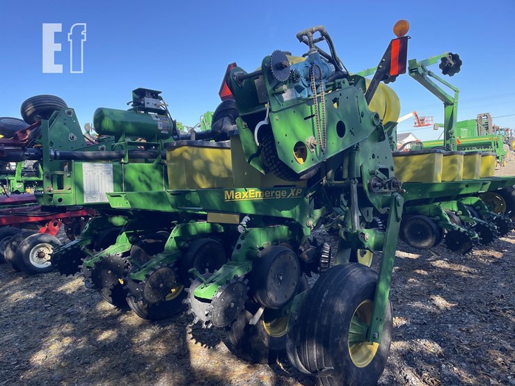 2011-john-deere-1770nt-image-21