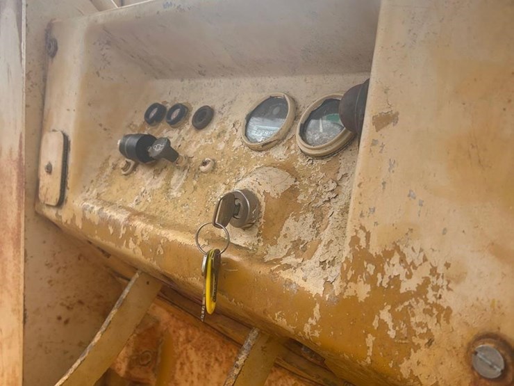 komatsu-d31s-16-image-40