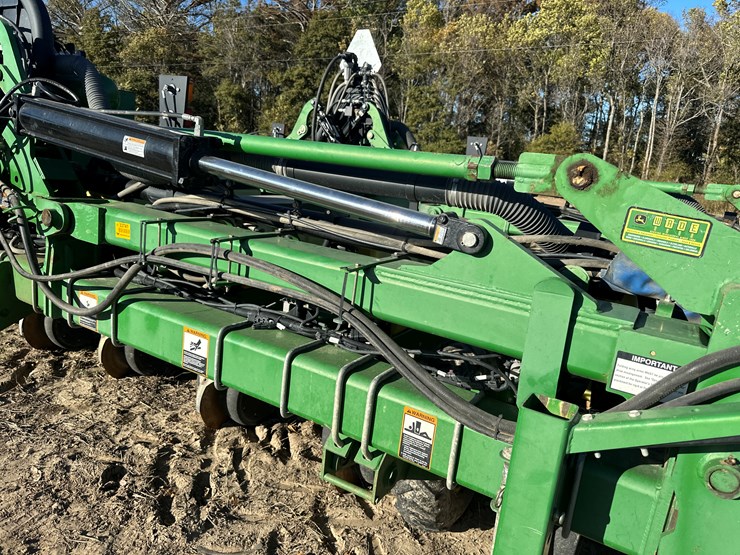 john-deere-1720-image-56