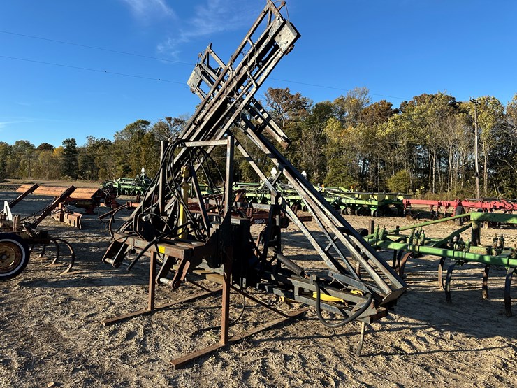 #33754-•-~25'-spray-boom-image-1