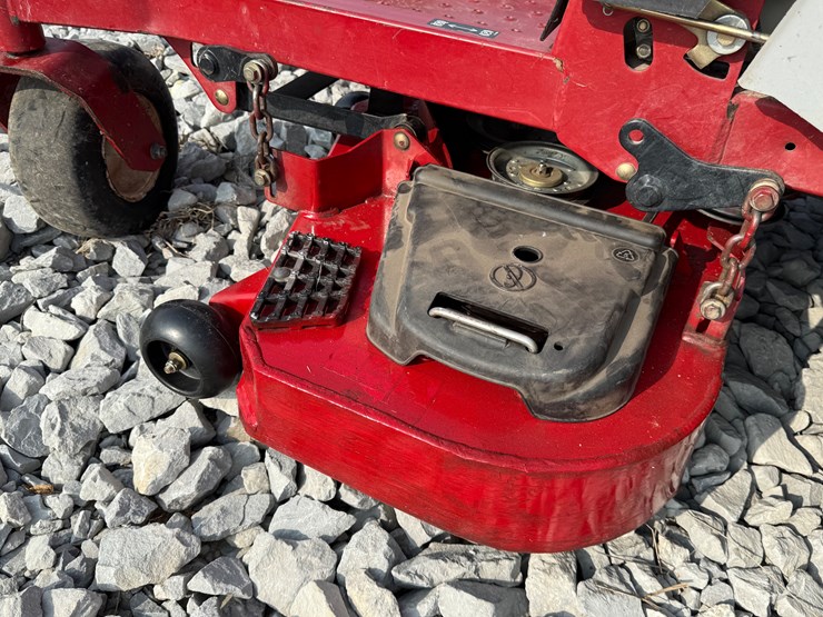 #14-•-ez-mark-e-series-radius-zero-turn-mower-400967531-inv#33281-image-8