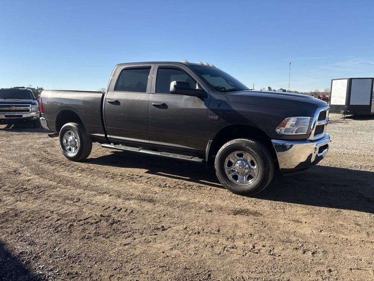 2016-dodge-2500-image-7