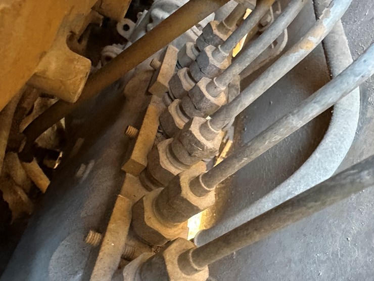 1995-caterpillar-d5c-image-45