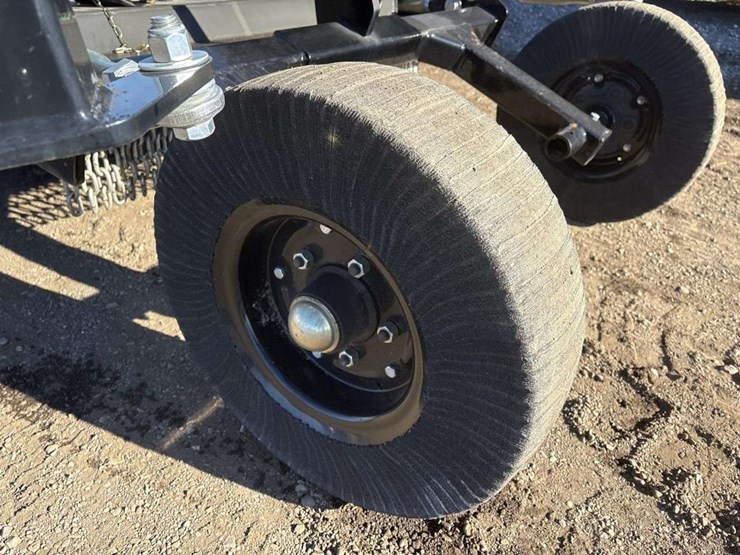 ironcraft-2512-12ft-batwing-rotary-mower-image-12