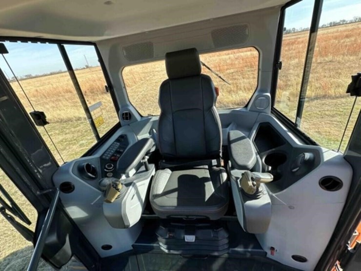 2024-doosan-dd100-image-22