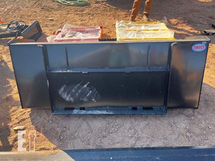 swict-72in-high-capacity-skid-steer-bucket-image-2