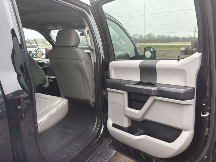 2018-ford-f150-xl-image-16