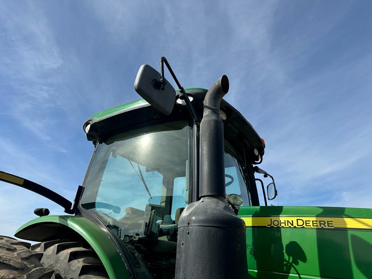 2010-john-deere-8360r-image-36