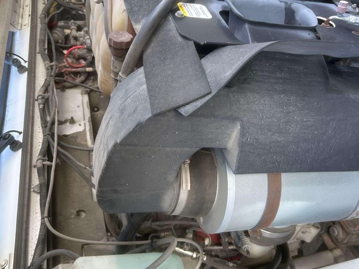 2017-freightliner-mt55-image-12