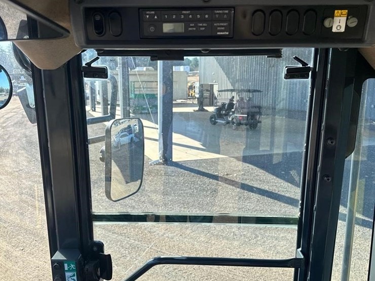 2018-komatsu-wa320-8-image-33