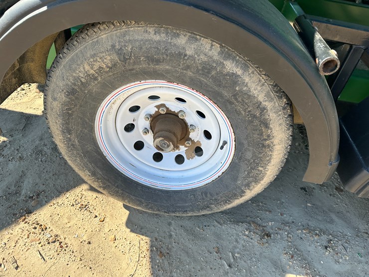 #33719-•-frontier-wheelz-42'-tri/a-header-trailer-image-12