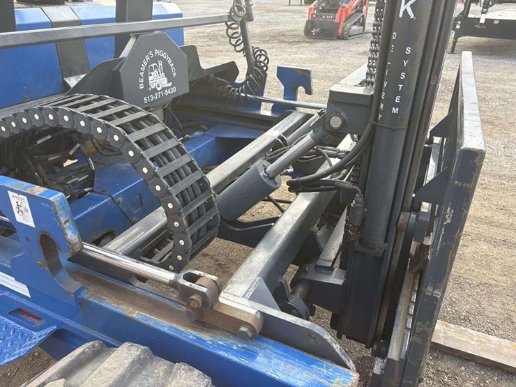 2006-princeton-piggyback-moffett-fork-lift-image-10