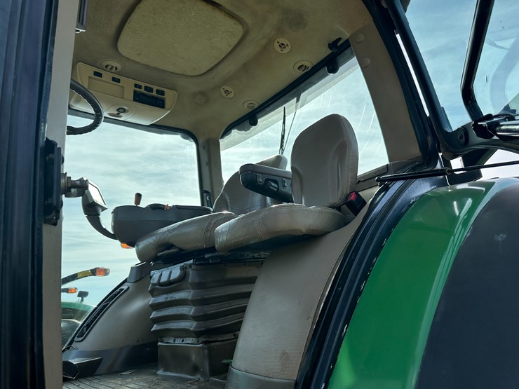2012-john-deere-8360r-image-62