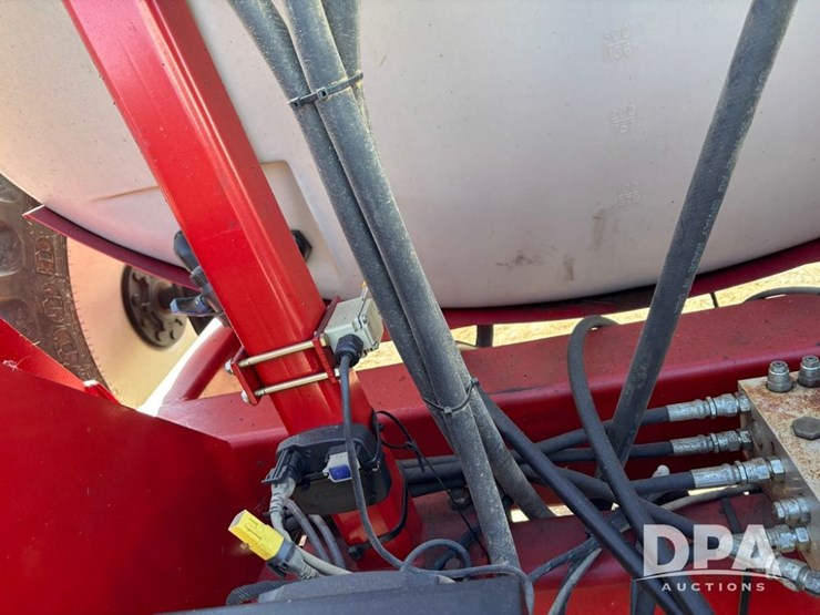 case-ih-2800-image-51