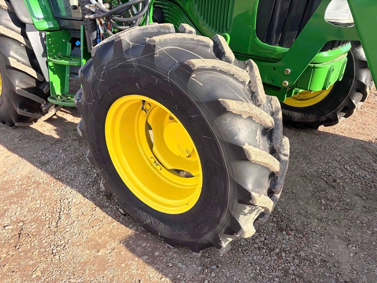 2005-john-deere-6420-image-27