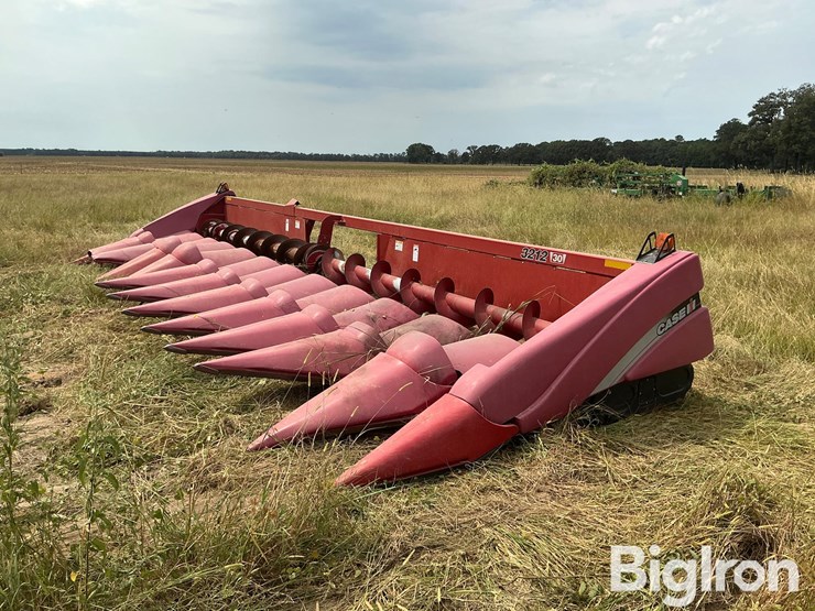 2010-case-ih-3212-image-1