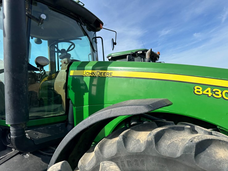 2006-john-deere-8430-image-36