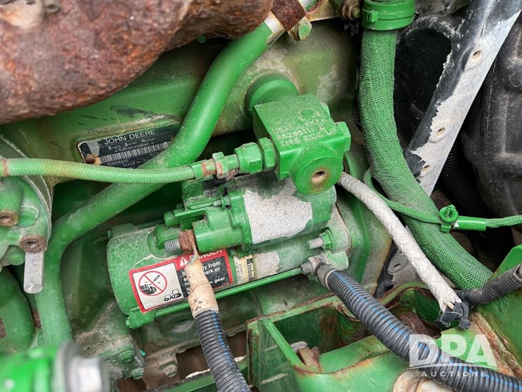 2017-john-deere-f4365-image-48