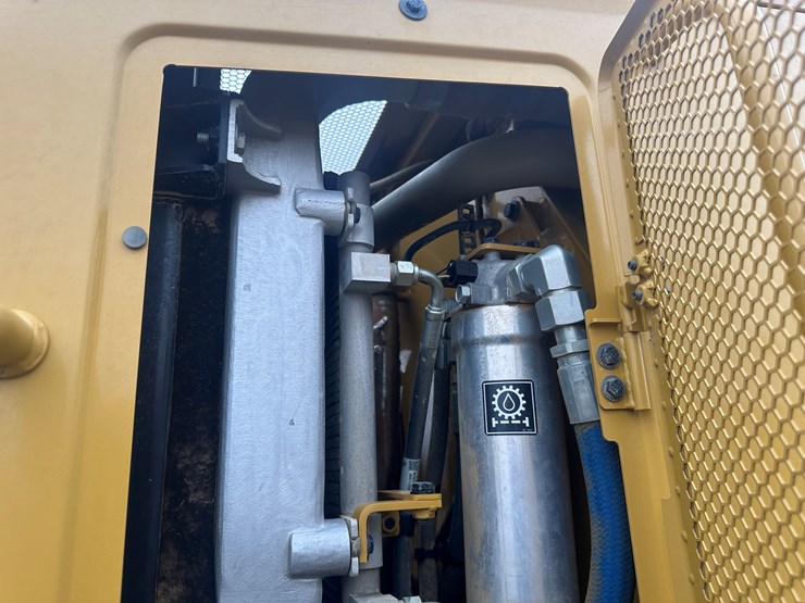 2022-caterpillar-140gc-awd-image-80