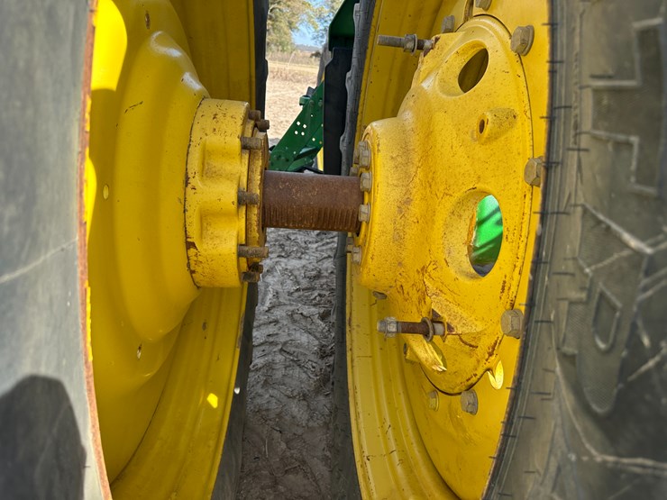 2010-john-deere-8285r-image-14