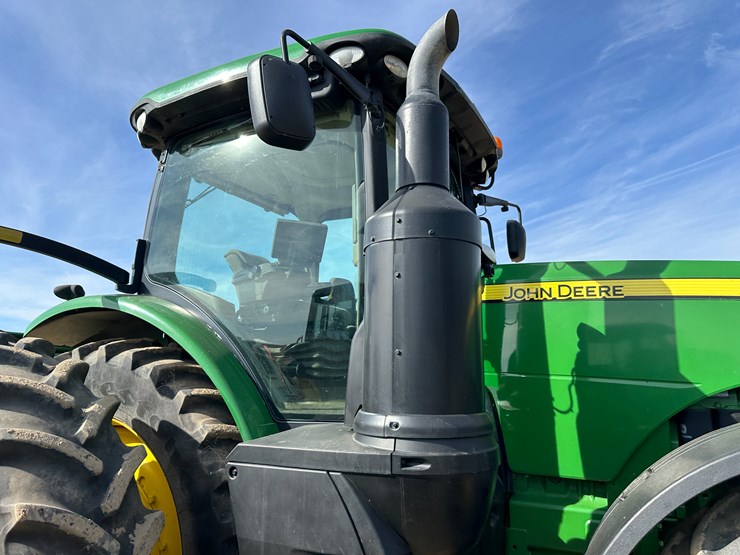 2016-john-deere-8320r-image-38