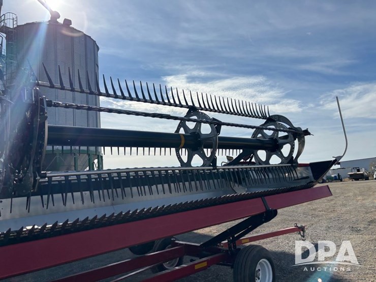 2023-mac-don-fd240-image-11