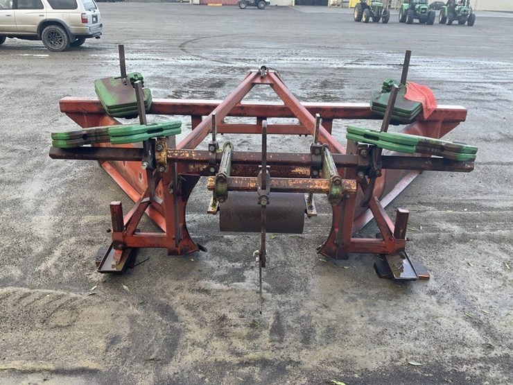 yonkers-johnson-3-pt-ditch-closer-image-5