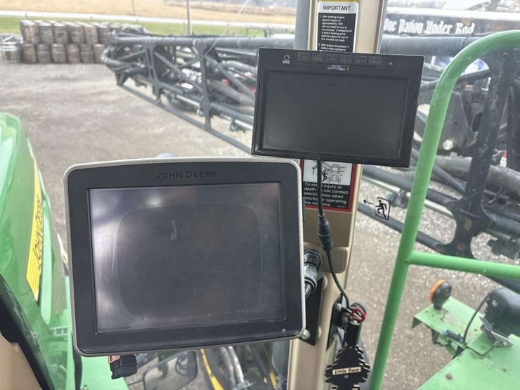 john-deere-4830-image-28