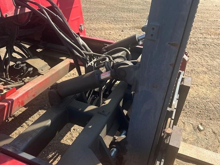 2005-moffett-m55-image-15