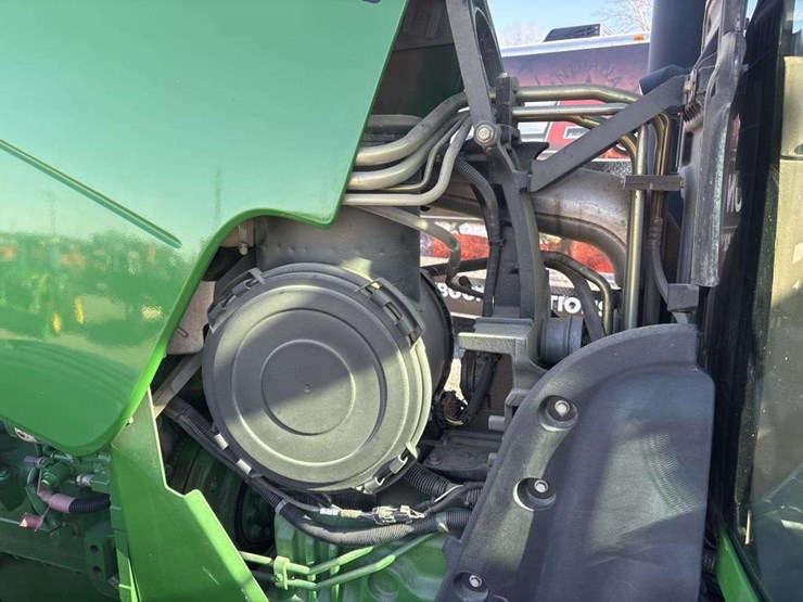 john-deere-8230-image-19