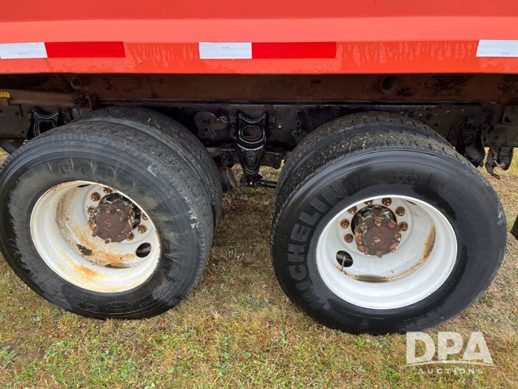 2004-international-7400-image-40