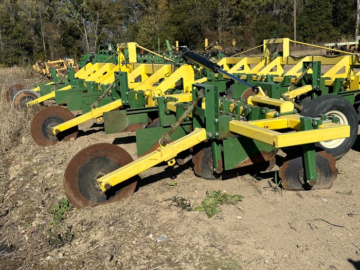 #33731-•-roll-a-cone-16-row-30"-hipper-image-3