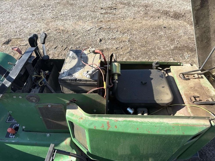 john-deere-420-image-10