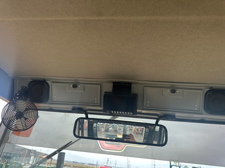 2022-caterpillar-140gc-image-89