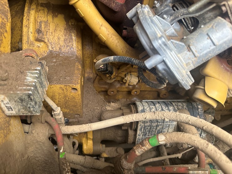 2022-caterpillar-140gc-awd-image-74