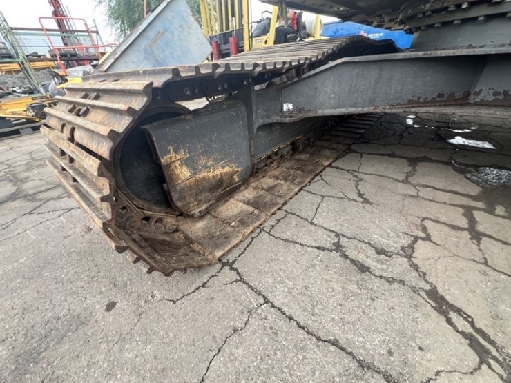 2017-volvo-ec220el-image-23