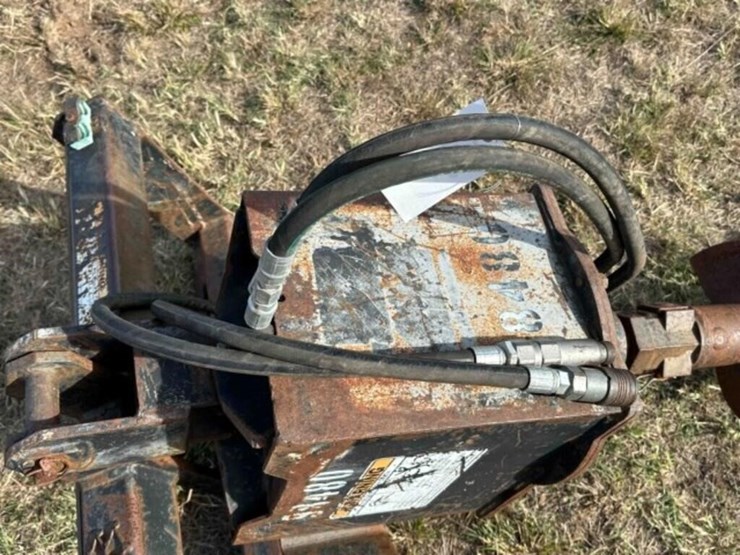 lowe-skid-steer-hex-auger-image-7