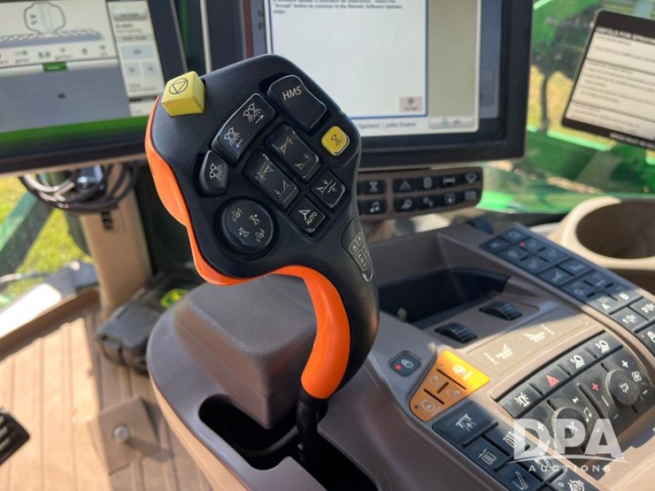 2021-john-deere-r4044-image-75