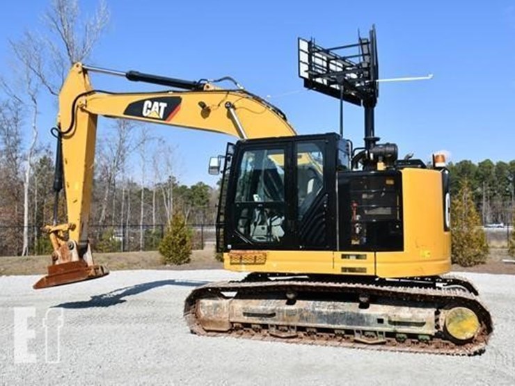 2020-caterpillar-325flcr-image-51